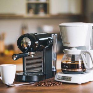 Percolateur vs machine à expresso : quelle solution choisir pour un café parfait ?